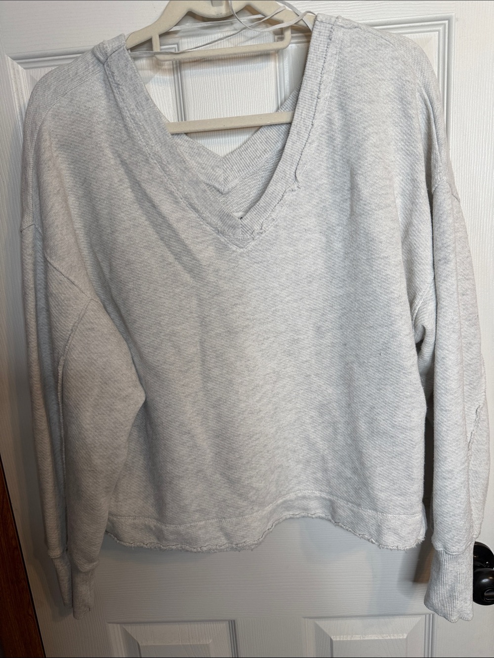 American Eagle Outfitters Cream Textured V-Neck Sweatshirt